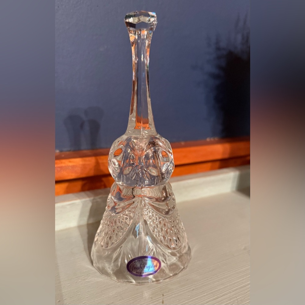 Crystal Bell